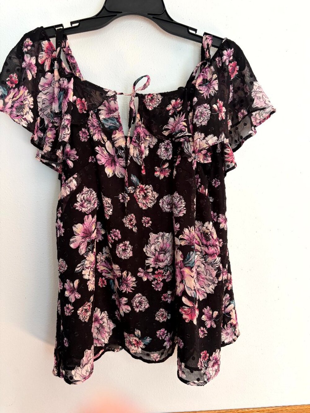 Torrid  Black Pink  Floral Chiffon Size 2  18/20 Cold Shoulder Top